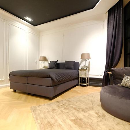 Suite La Duchesse Et Parking Prive Gratuit 몽스 외부 사진
